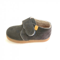 Bota Gris con Velcro  La...