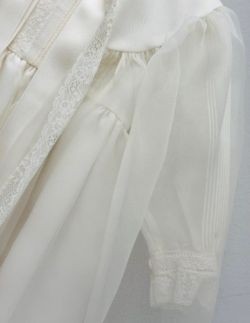 Faldón de Bautizo con Capota y Capa Beige Creaciones Charo